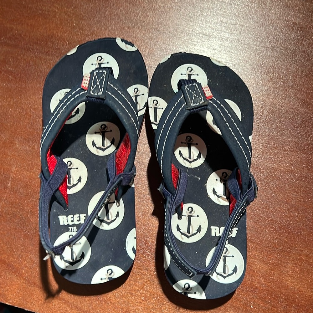 Reef toddler size 7/8 sandals